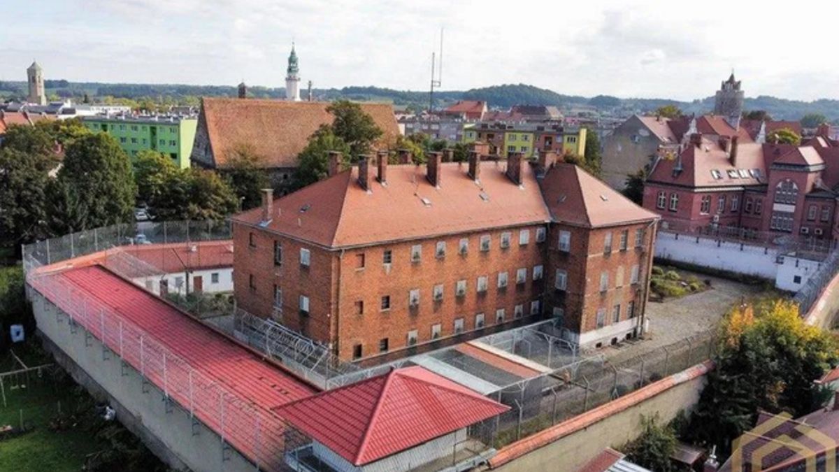 Areszt został wystawiony na sprzedaż