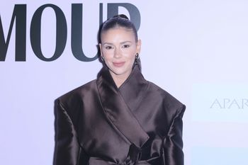 Klaudia Halejcio w "nagich" spodniach. Odważna stylizacja na gali Glamour