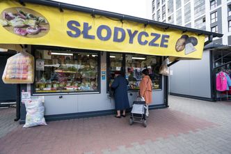 Polacy chcą rzucić używki. Przede wszystkim słodycze. Listę zamykają narkotyki, chemsex, hazard i kawa