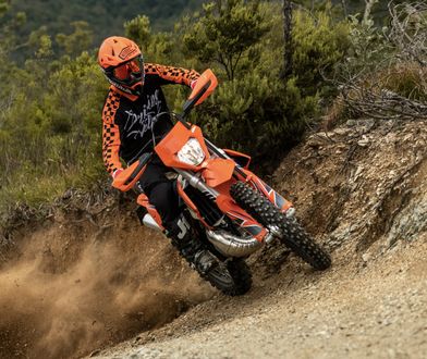 Nowość od Origine. Hero MX to tani kask do offroadu