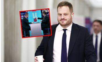 Kuriozalna scena w studiu. Dziennikarz chciał dać posłowi czapkę