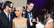 Kim Kardashian rozmawiała z Petem Davidsonem na gali MET! Milutko? (ZDJĘCIA)