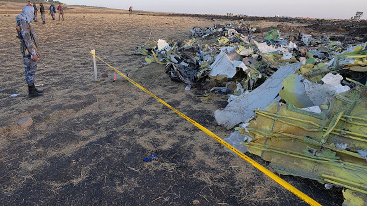 W chwili katastrofy na pokładzie znajdowało się łącznie 157 osób