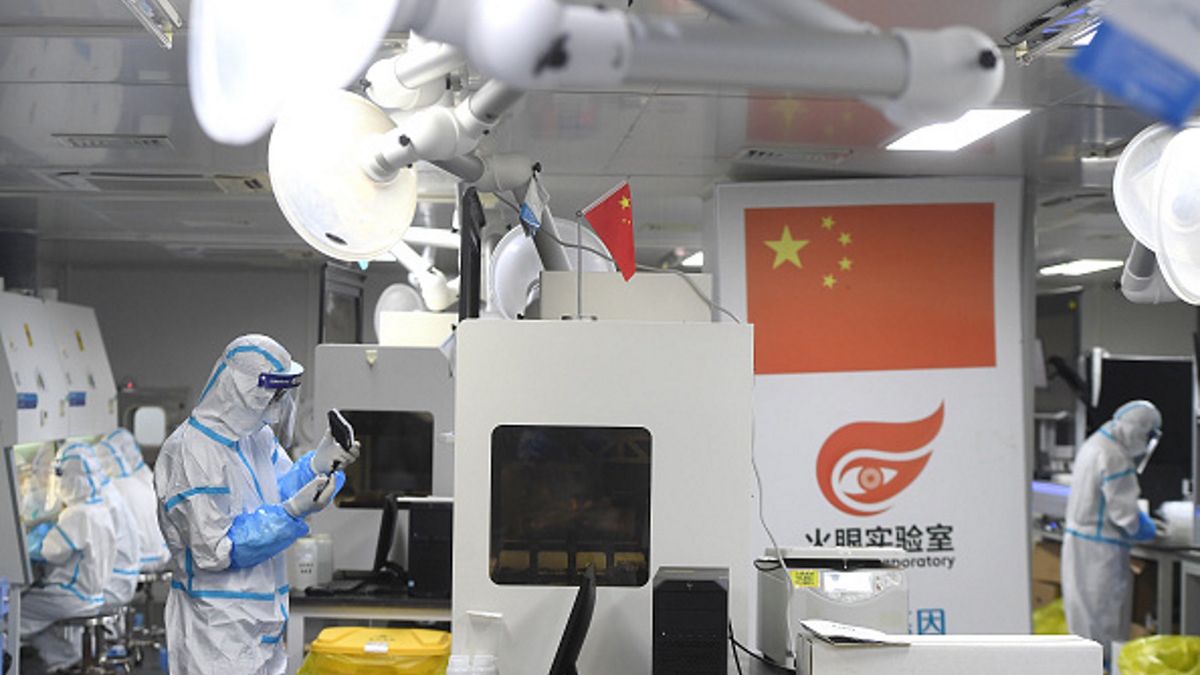 Dr Andrew Huff twierdzi, że brał udział w "jednym z największych tuszowań w historii"