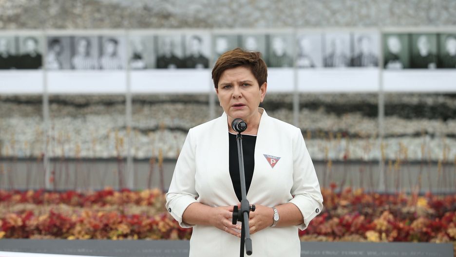 Atak wandali w Muzeum Auschwitz. Beata Szydło mówi o prowokacji 