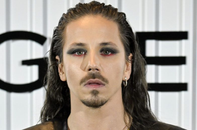 Michał Szpak pokazał zdjęcie Z LICEUM. Tak wyglądał, gdy był nastolatkiem. Zmienił się? (FOTO)