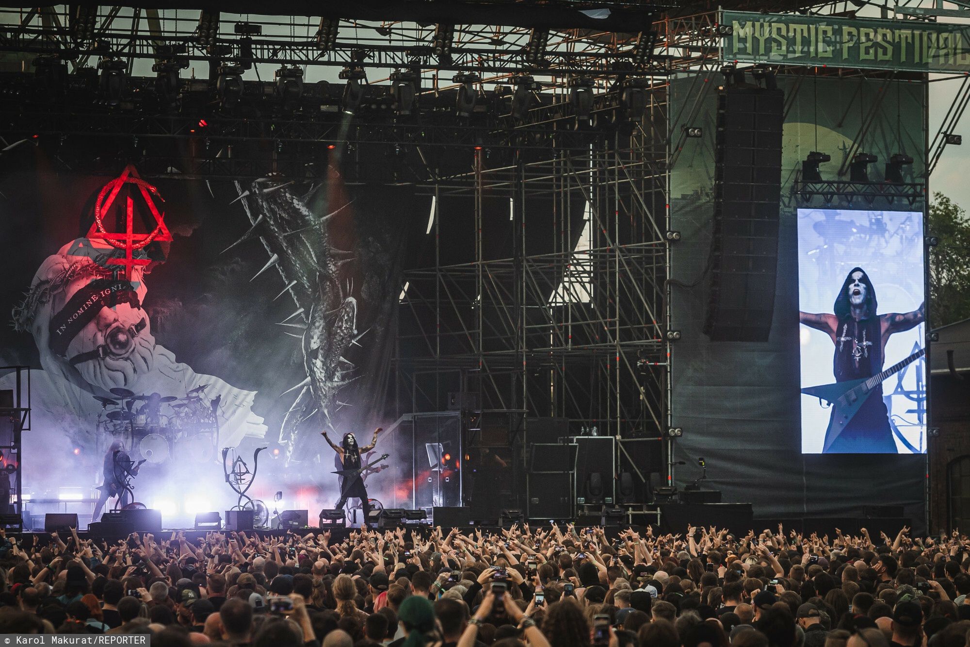 Tłumy na koncercie Behemotha na Mystic Festivalu