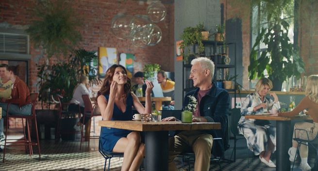 Hubert Urbański w spocie na 15-lecie platformy Rankomat