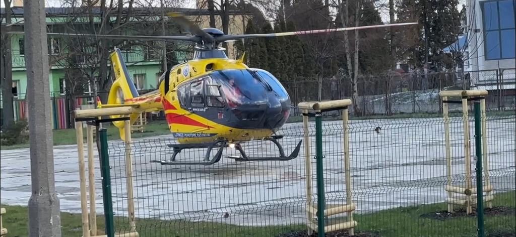 Ciężarówka potrąciła dwie nastolatki