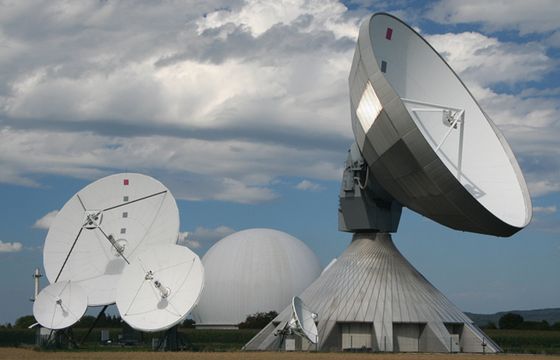 Nowy operator satelitarny w Polsce. Kto może skorzystać z usług?