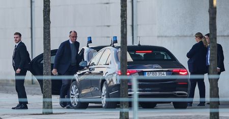 Przedstawiciele Ukrainy i USA już w Berlinie. Pierwsze rozmowy za nimi