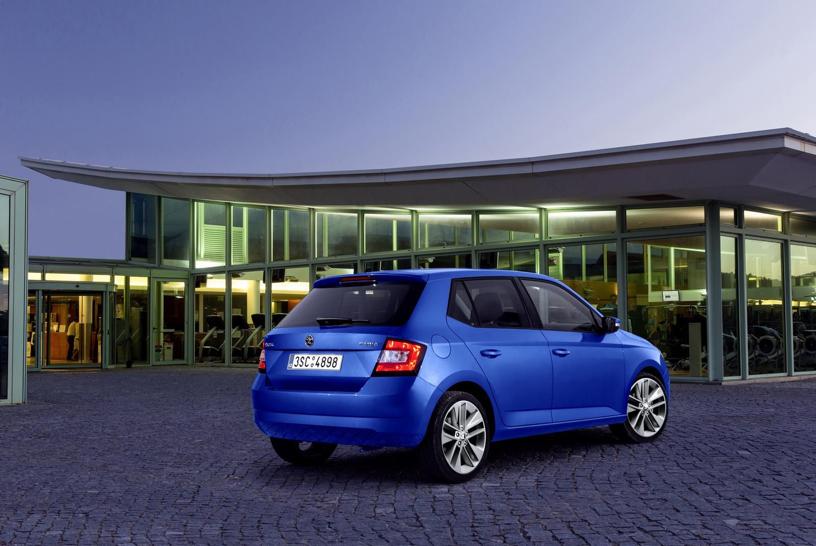 Nowa Škoda Fabia w obszernej galerii zdjęć 24