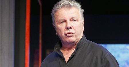 Emilian Kamiński miał koszmarne dzieciństwo. Uratowała go sfora psów