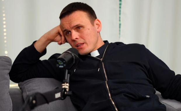 Ksiądz szuka pracy. Jego apel niesie się po sieci