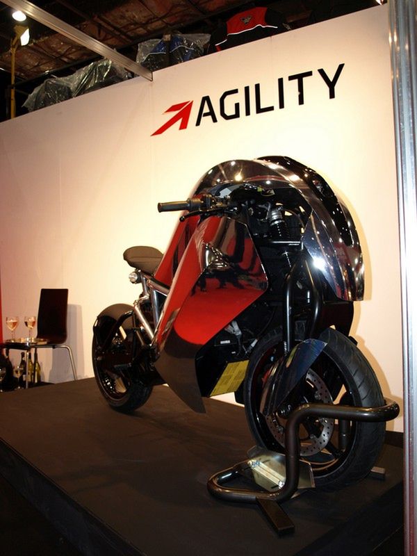 Elektryczny motor w stylu Akiry 3