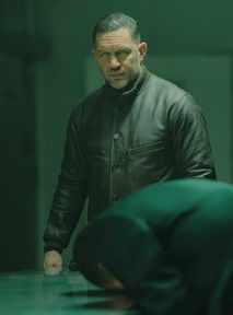 "Strefa gangsterów". Tom Hardy idzie spuścić ci łomot [RECENZJA]