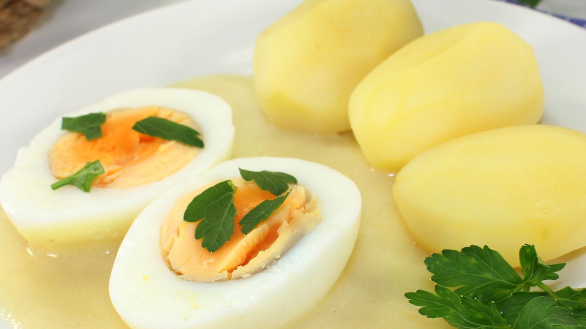 Jajka w sosie musztardowym