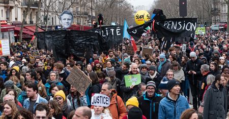 Francuski rząd mięknie pod wpływem sprzeciwu. Proponuje zmiany w projekcie reformy emerytalnej