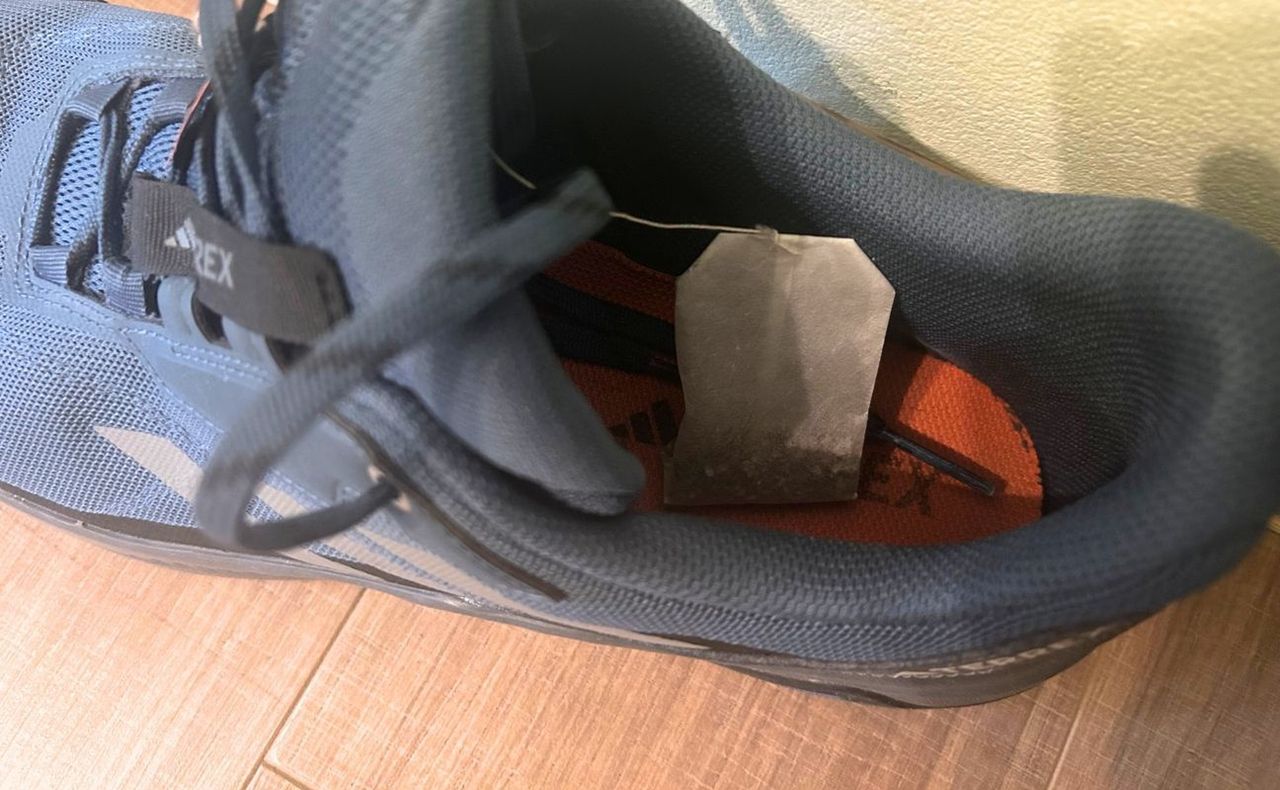 Tea bags to the rescue: Banish shoe odor overnight