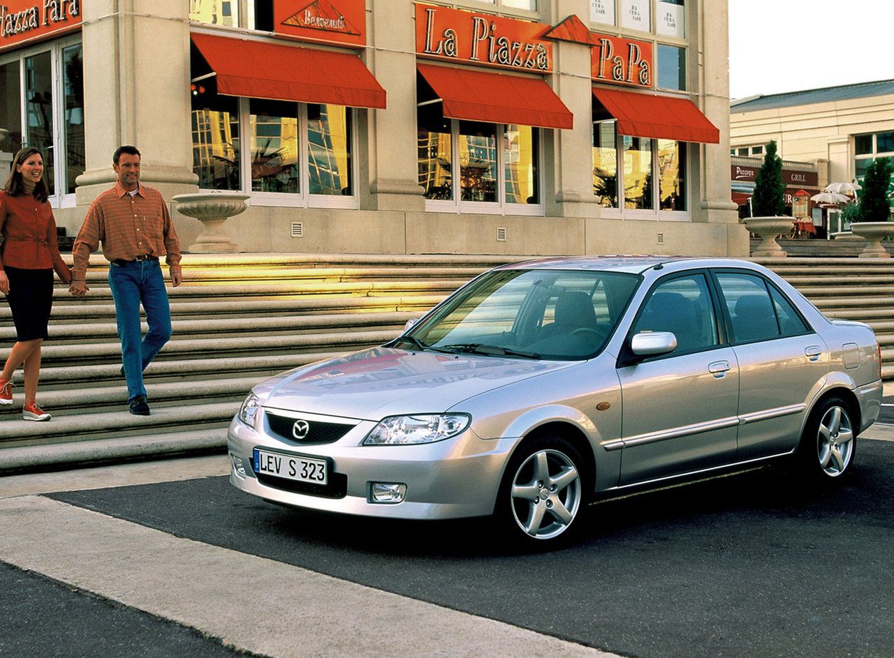 Mazda 323