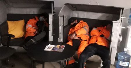 Odśnieżanie miasta. Tylko w dwóch dzielnicach w jedną noc w zużyto 140 ton chlorku sodu