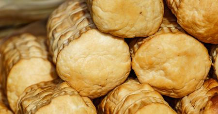 Bakteria w serze. Jeśli masz objawy, skontaktuj się z lekarzem