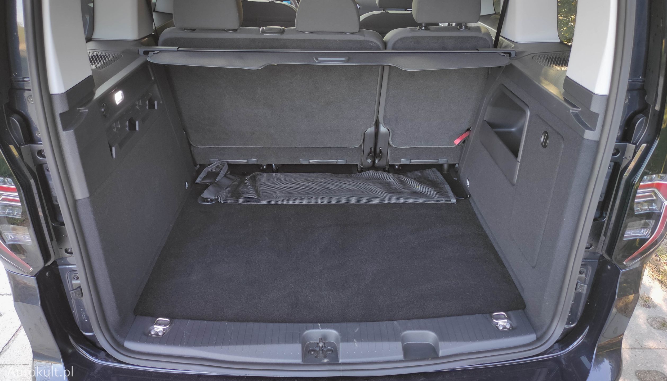 Volkswagen Caddy Dark Label