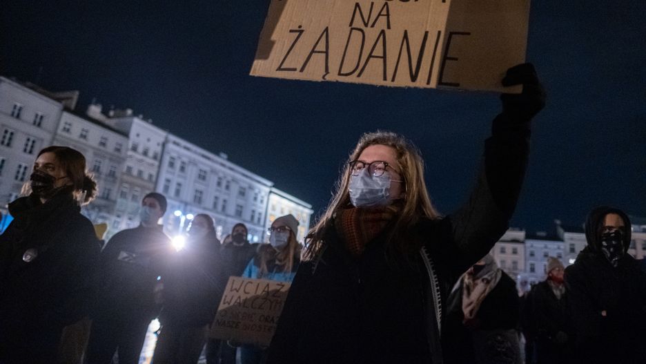 Nowa powieść Magdaleny Zimniak "Protest" jest mocno osadzona w polskiej rzeczywistości