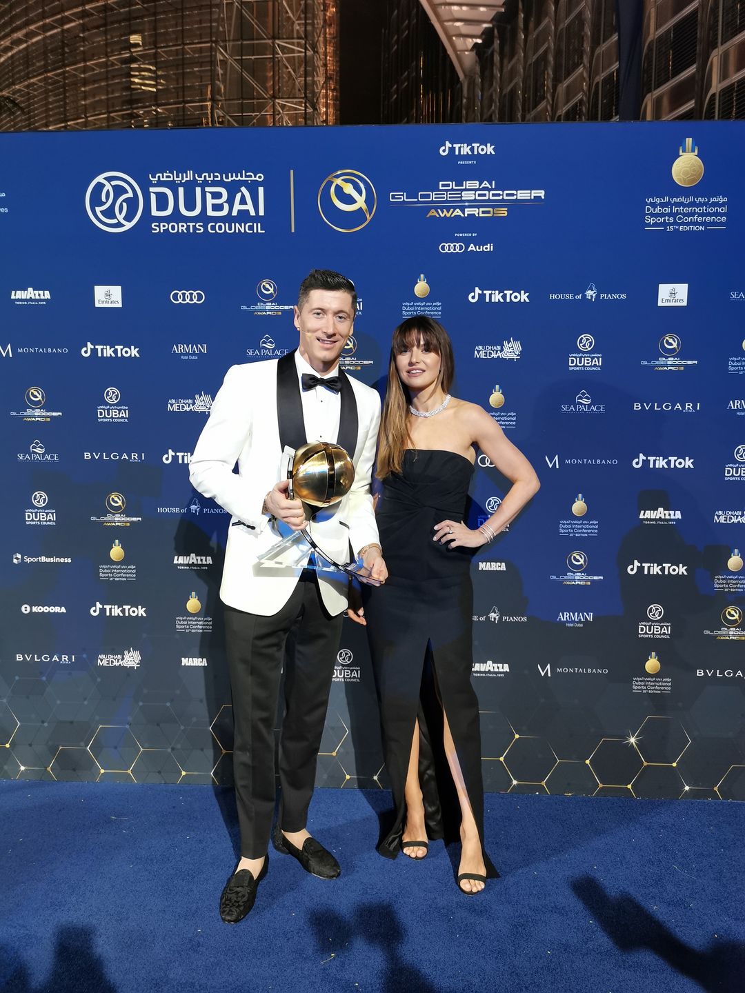 Robert Lewandowski, Anna Lewandowska, Cristiano Ronaldo i Georgina Rodriguez na Globe Soccer Awards