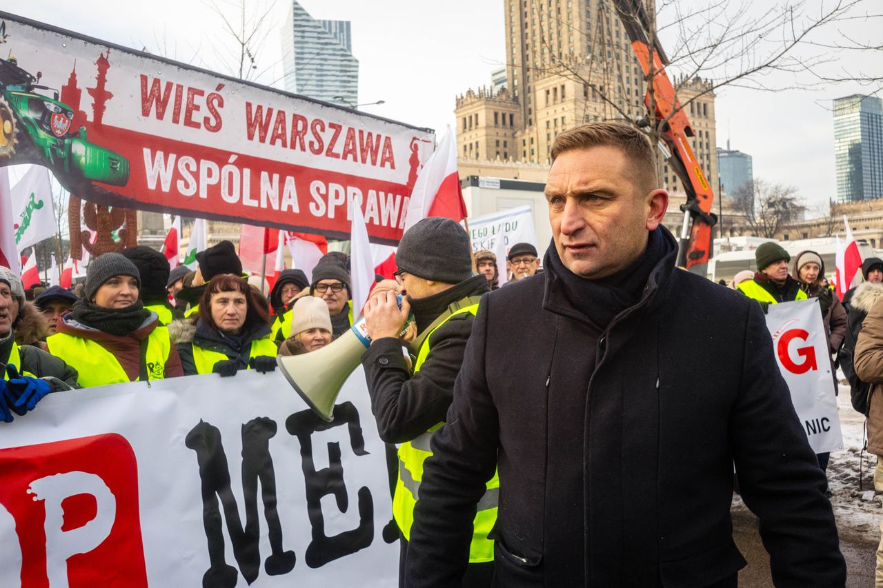 Bąkiewicz usłyszał trzy zarzuty. Nie przyznał się