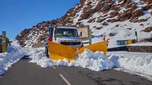 Szaleństwo na Teneryfie. Niektórzy nigdy nie widzieli śniegu