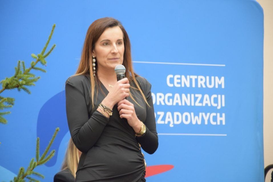 Marta Michalska - Wilk, wiceprezydent Radomia gratulowała sukcesu pracownikom Radomskiego Szpitala Specjslistycznego. 