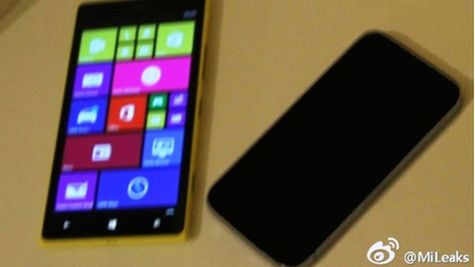 Lumia 1520 mini pozuje do zdjęć. Wycieka też wiarygodna specyfikacja 1