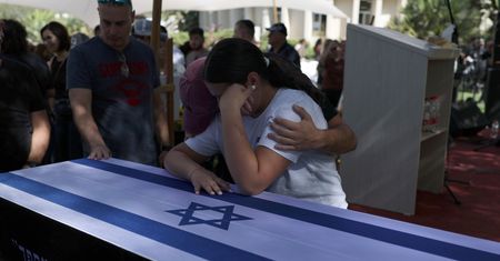 Hamas przekazał Izraelowi dwie trumny. Napięcia wokół zwrotu ciał