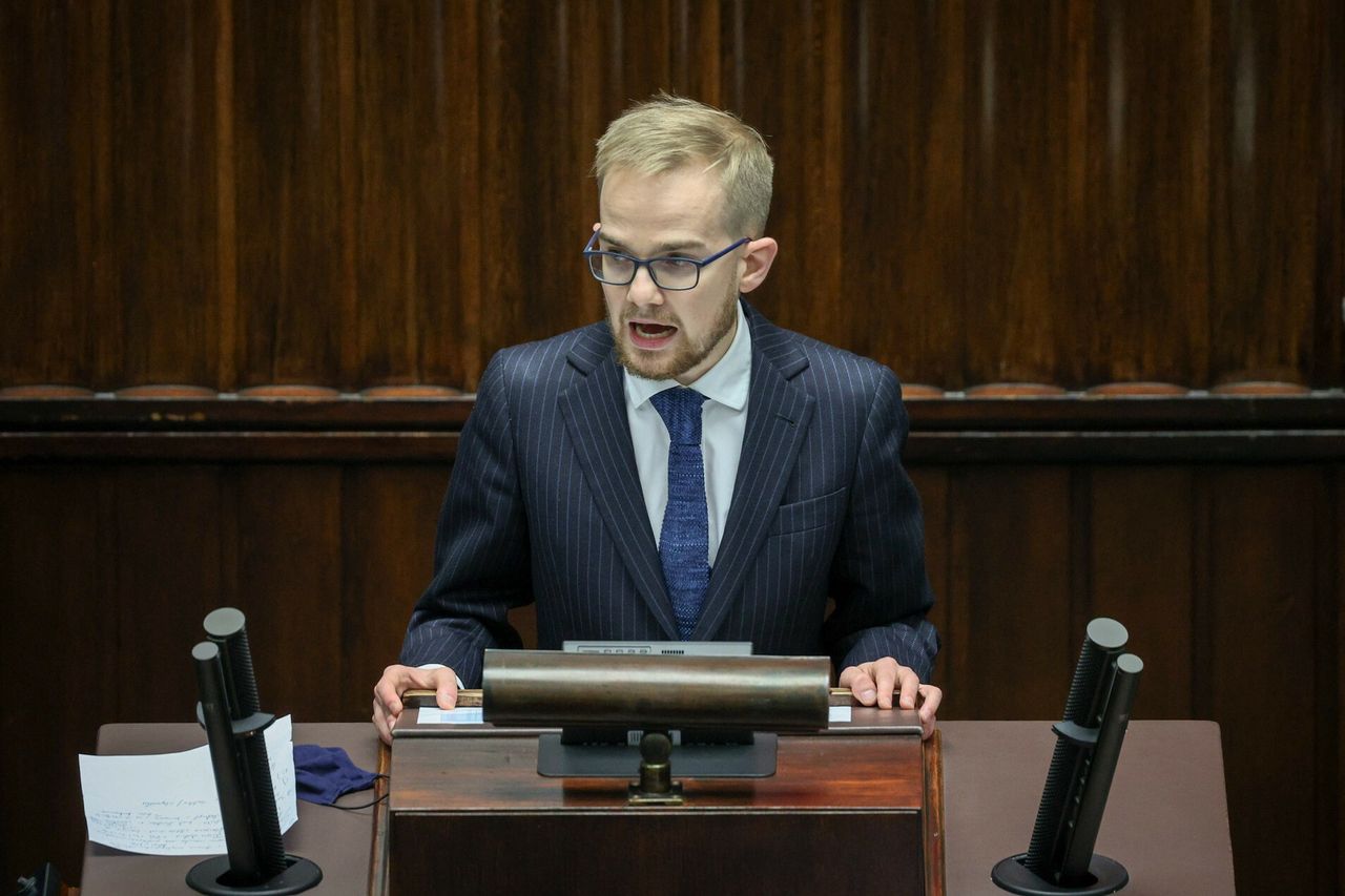 Patkowski tłumaczy się z wrzutki o bankach do ustawy o dodatku węglowym
