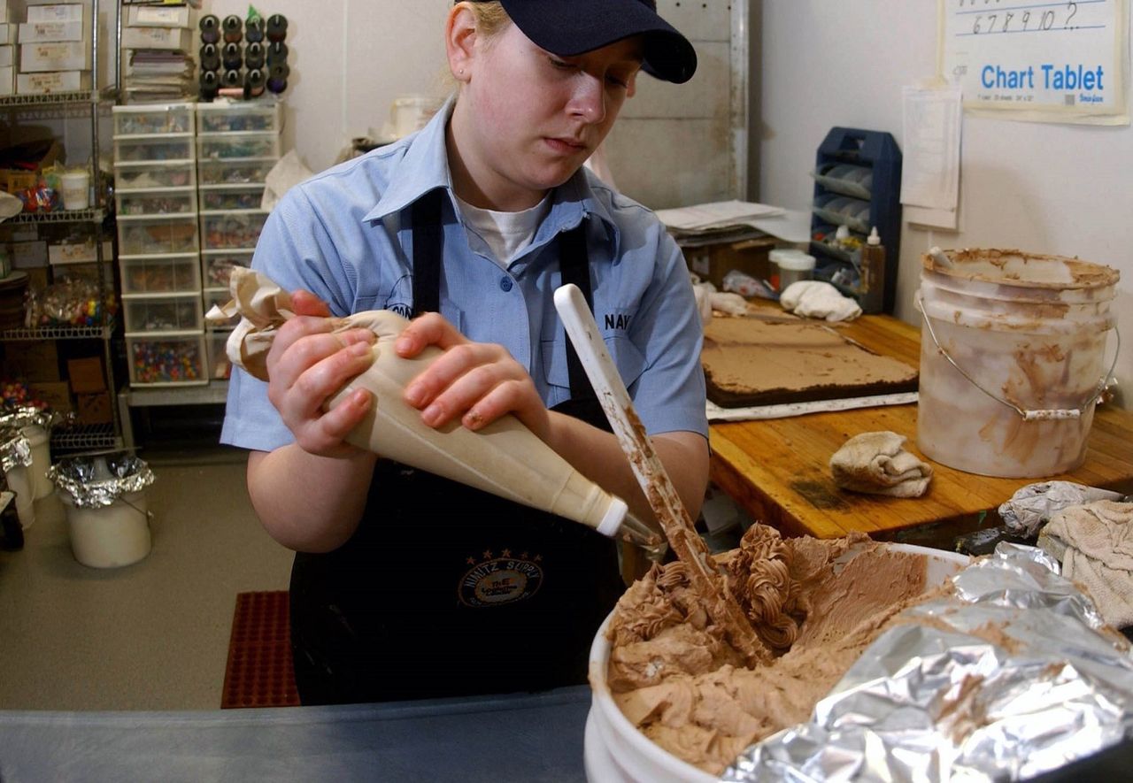 Koronawirus a rynek pracy. Nie wszystkie branże straciły na epidemii. Są i takie, które szukają pracowników
