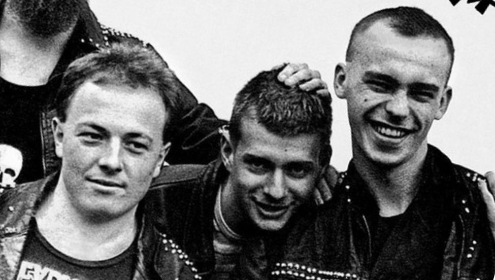 Zastrzelili go przez pomyłkę. Tak wygląda grób Kobena z zespołu Siekiera