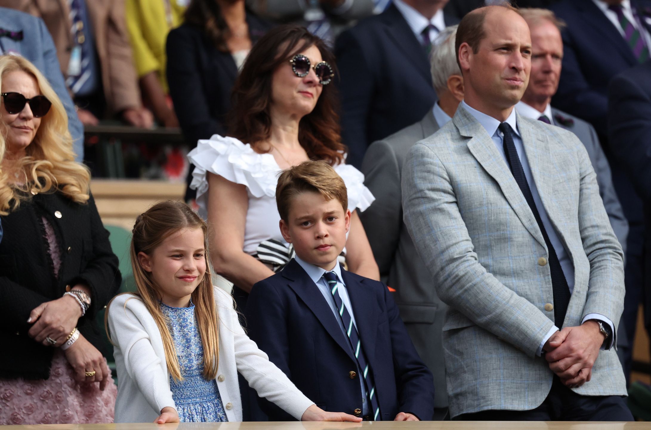 Charlotte i George z rodzicami podczas finału Wimbledonu