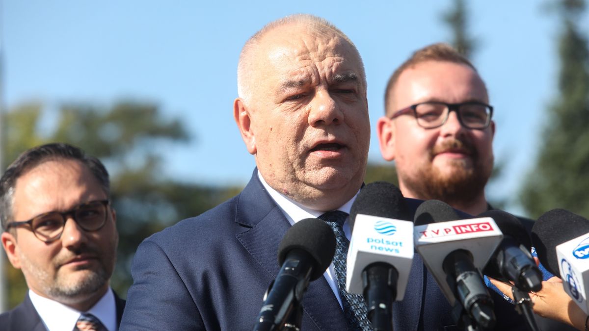 Jacek Sasin zapewnia, że paliwa nie zabraknie