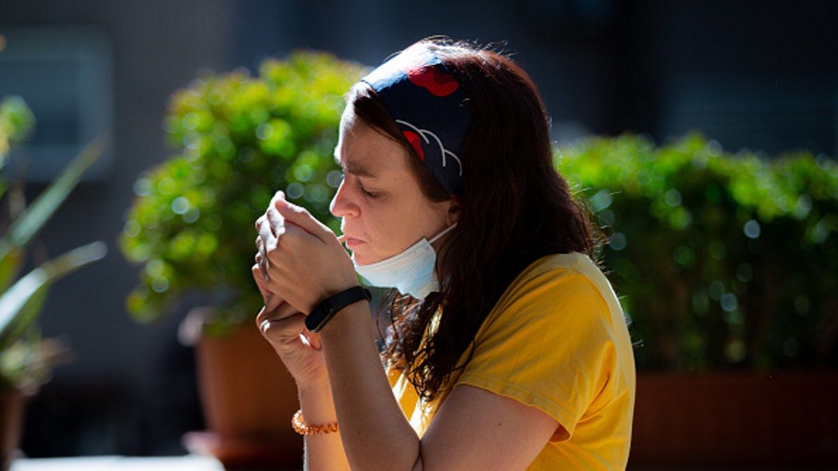 Według naukowców palenie papierosów ma związek z samotnością