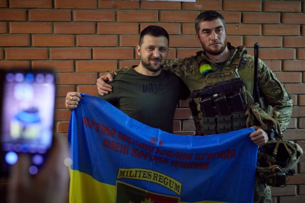 President of Ukraine Volodymyr ZelenskyyBAKHMUT, UKRAINE - JUNE 05: (----EDITORIAL USE ONLY â MANDATORY CREDIT - "UKRAINIAN PRESIDENCY / HANDOUT" - NO MARKETING NO ADVERTISING CAMPAIGNS - DISTRIBUTED AS A SERVICE TO CLIENTS----) President of Ukraine Volodymyr Zelenskyy visits the positions of Ukrainian troops located in the Bakhmut city and Lysychansk districts, Ukraine on June 05, 2022. (Photo by Ukrainian Presidency / Handout/Anadolu Agency via Getty Images)Anadolu Agencypresident of ukraine volodymyr zelenskyy