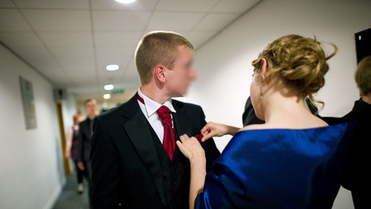 Ponad połowa Polaków domaga się zakazu organizacji studniówek