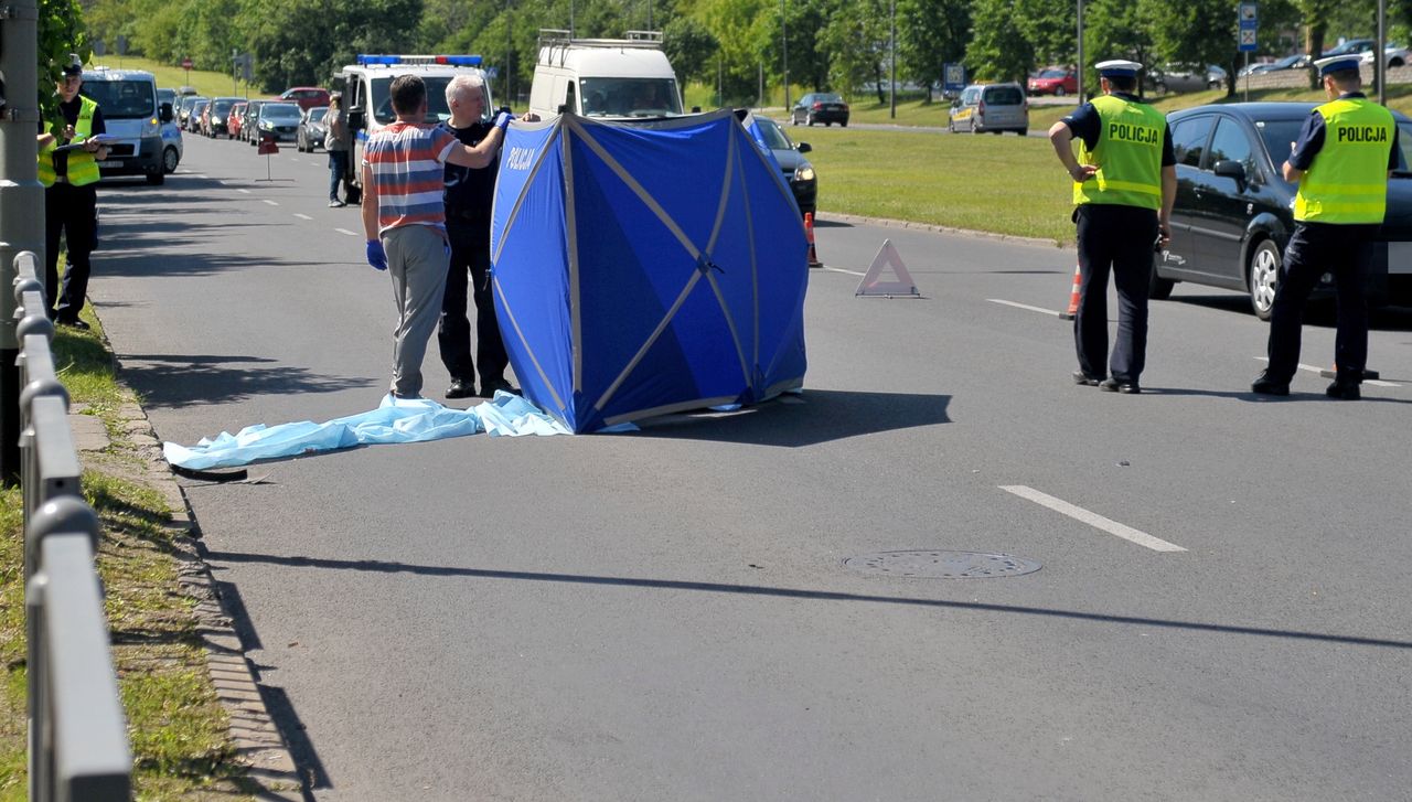Tragiczny wypadek we Wrocławiu. Nie żyje mężczyzna, który jechał na hulajnodze