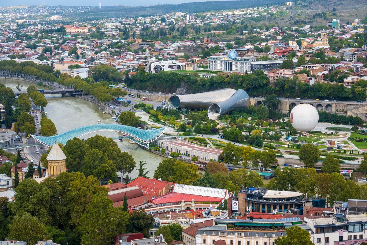 Panorama Tbilisi robi wrażenie