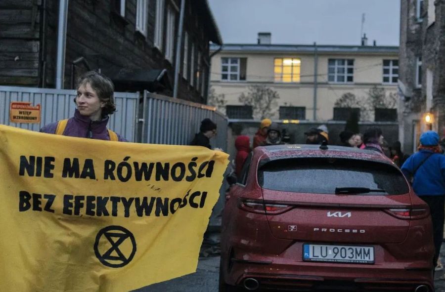 Extinction Rebellion in Warsaw. Activists called out Rafał Trzaskowski
