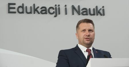 Minister Czarnek zdecydował. Wiadomo co dalej z religią w szkołach