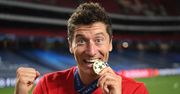 Robert Lewandowski "owinięty miłością". Tak szaleje na wakacjach