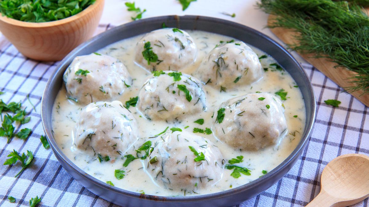 Jest sporo sposobów na zagęszczenie sosu