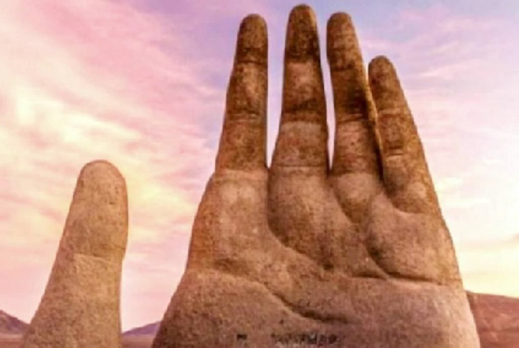 Co zobaczyłeś najpierw? Górę czy dłoń?