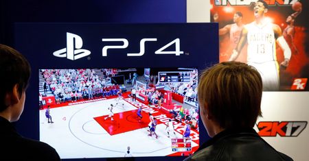 PlayStation 4 i gry w nowych pudełkach. Hity dostaną wyjątkowe okładki